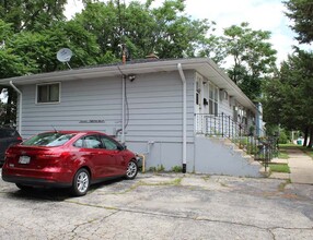 705 Illinois St in Lemont, IL - Building Photo - Building Photo