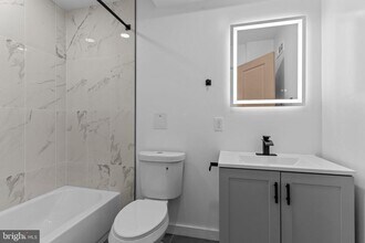 139 Ivy Hill Rd in Levittown, PA - Building Photo - Building Photo