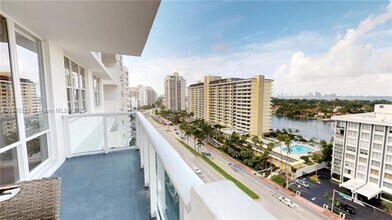 5601 Collins Ave in Miami Beach, FL - Building Photo - Building Photo