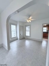 10 Vannatta St in Washington, NJ - Foto de edificio - Building Photo