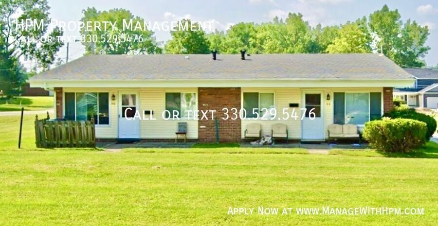 885 Bryant Ave in Berea, OH - Building Photo