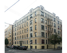 264 E 199th St in Bronx, NY - Building Photo - Building Photo