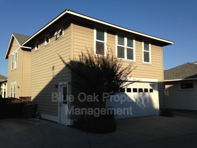 property at 1833 Roth St