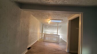 810 Poplar St in Cincinnati, OH - Building Photo