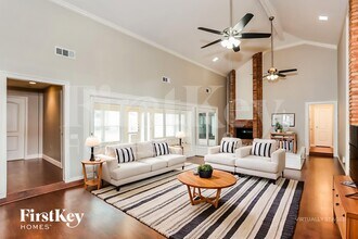 4504 Francisco Ct in Fort Worth, TX - Foto de edificio - Building Photo