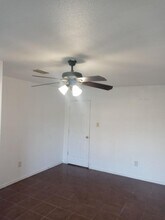 428 Burnett Ave in Charlotte, TX - Building Photo - Building Photo