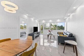 3250 NE 28th St in Fort Lauderdale, FL - Building Photo - Building Photo