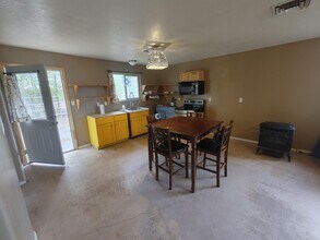 170 El Cerro Lp in Los Lunas, NM - Building Photo - Building Photo