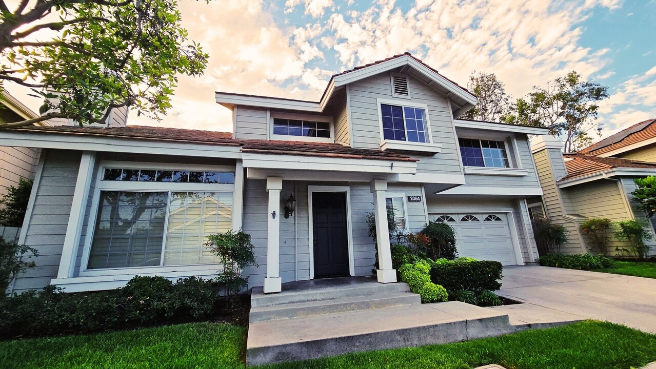 2064 Cherokee in Tustin, CA - Building Photo