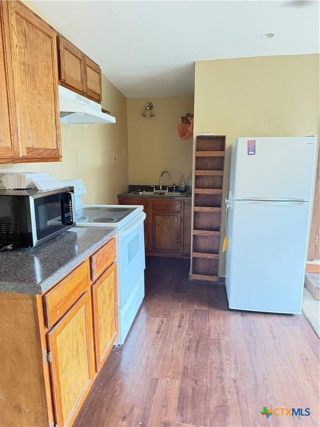 property at 365 S Sycamore Ave