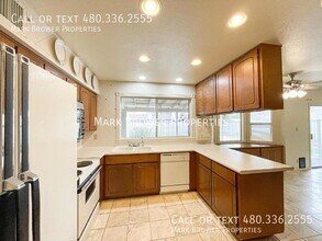 2308 E Broadmor Dr in Tempe, AZ - Building Photo - Building Photo