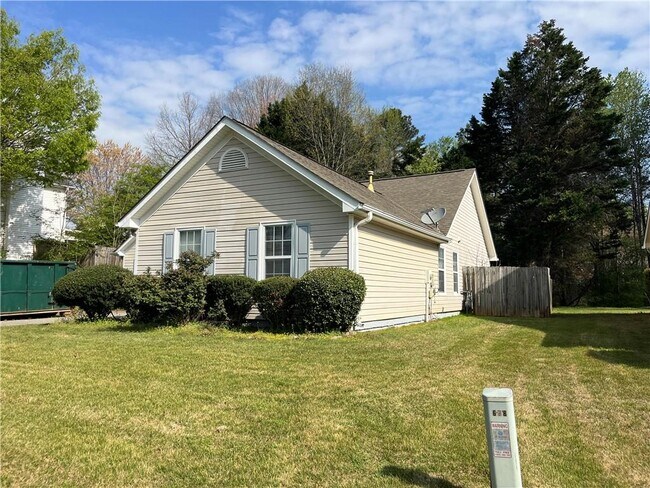 678 Arbour Way in Suwanee, GA - Building Photo - Building Photo