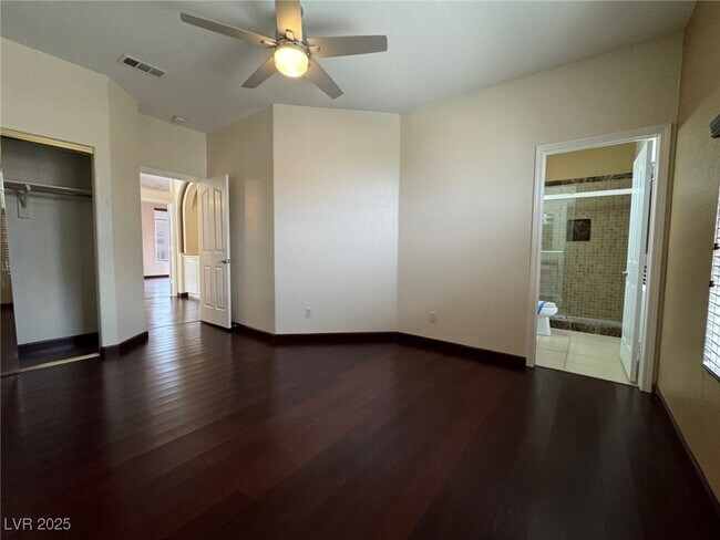property at 114 Weatherwood Ct