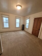 225 Pleasant St, Unit 2F in Hanover, PA - Building Photo - Building Photo