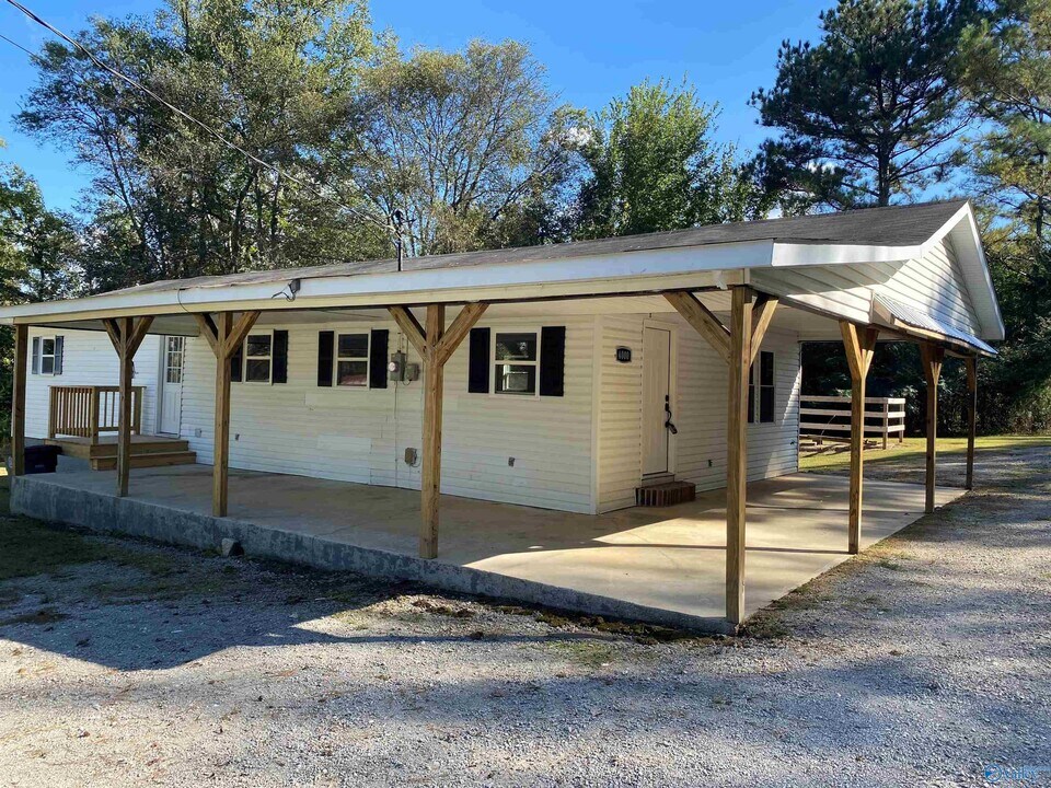 4000 Co Rd 209 in Danville, AL - Building Photo