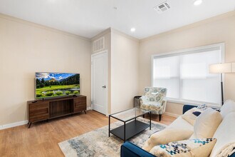 Metro526 Apartments in Dunellen, NJ - Building Photo - Building Photo