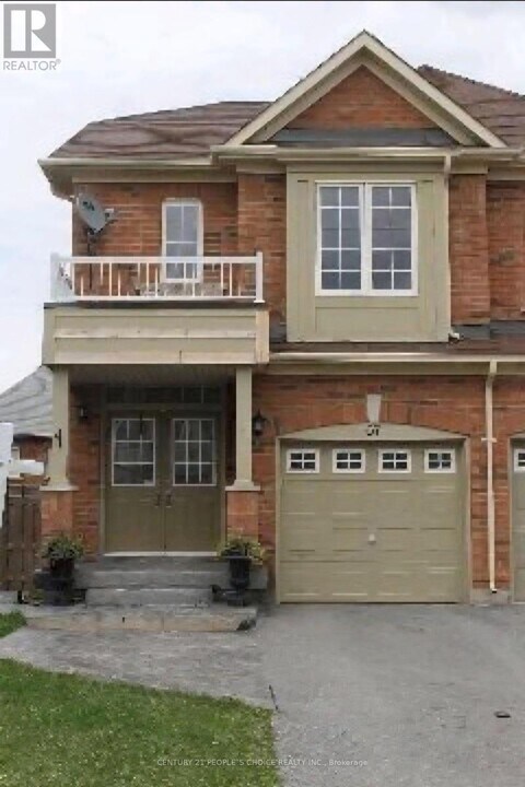 67 Portrush Trail in Brampton, ON - Building Photo
