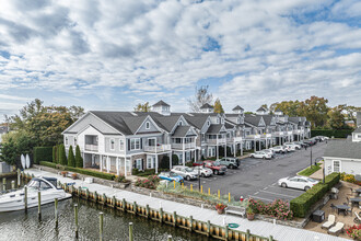 Hidden Harbor Estates in Copiague, NY - Building Photo - Primary Photo