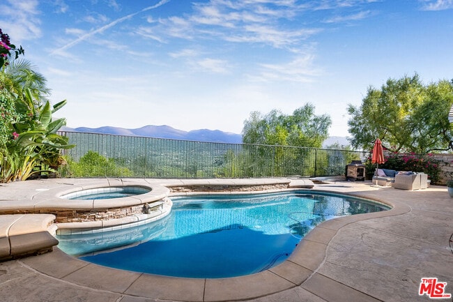 property at 28804 Sugar Bliss Pl