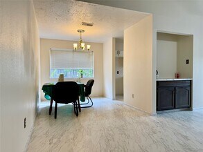 2802 Valley Forest Dr in Missouri City, TX - Building Photo - Building Photo