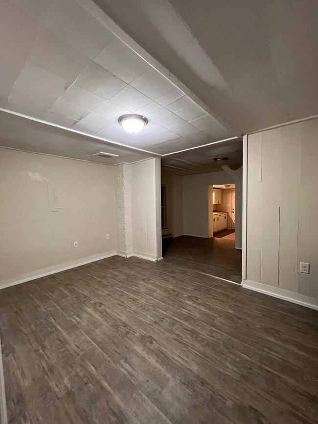 11 E Pall Mall St in Winchester, VA - Building Photo - Building Photo