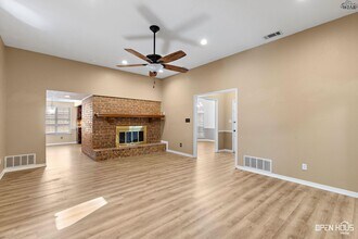 4708 Stansbury Ln in Wichita Falls, TX - Building Photo - Building Photo