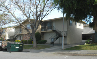 2355 Sutter Ave in Santa Clara, CA - Foto de edificio - Building Photo