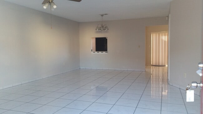 6266 Yorktown Dr in Orlando, FL - Building Photo - Building Photo