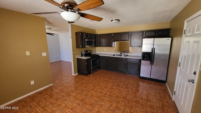 2208 Tierra Alegre Way in El Paso, TX - Building Photo - Building Photo