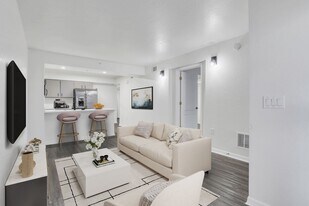 2323 McCoy Rd in Orlando, FL - Building Photo