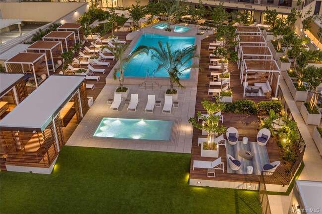 987 Queen St, Unit 2508 in Honolulu, HI - Building Photo - Building Photo