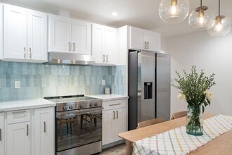 1508 Farrington St in Honolulu, HI - Building Photo - Building Photo