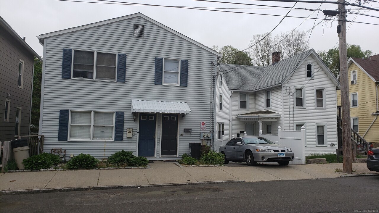 131 N State St in Ansonia, CT - Building Photo