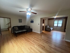 1300 Wolff Ave in Elgin, IL - Building Photo - Building Photo