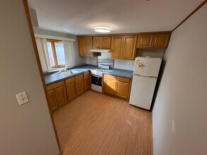 170 Woodland Ave, Unit 1 in Central Islip, NY - Building Photo - Building Photo