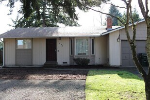 418 130th St Ct S in Tacoma, WA - Building Photo