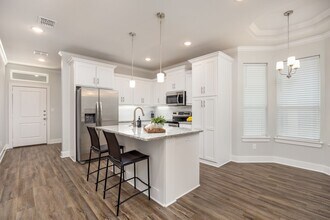 2151 E Grande Blvd in Tyler, TX - Building Photo - Building Photo