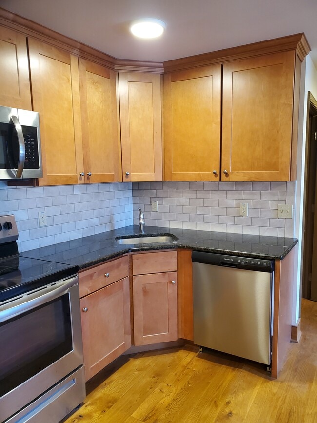 3428 Bedminster Rd, Unit A in Ottsville, PA - Building Photo - Building Photo