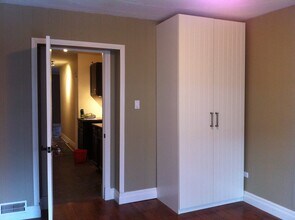 352 Winona Dr in Toronto, ON - Building Photo - Building Photo