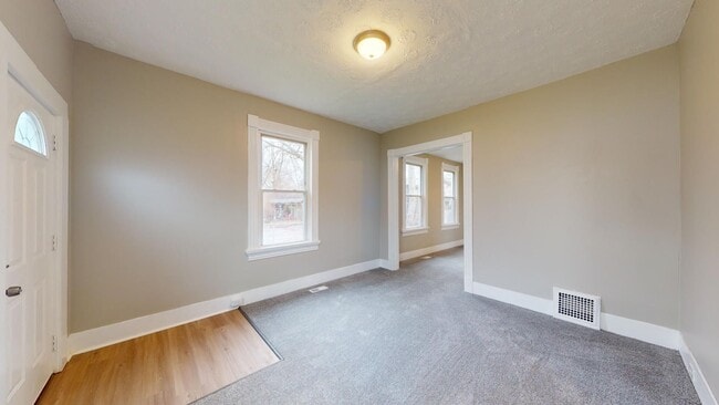 3218 Walton Ave in Cleveland, OH - Building Photo - Building Photo