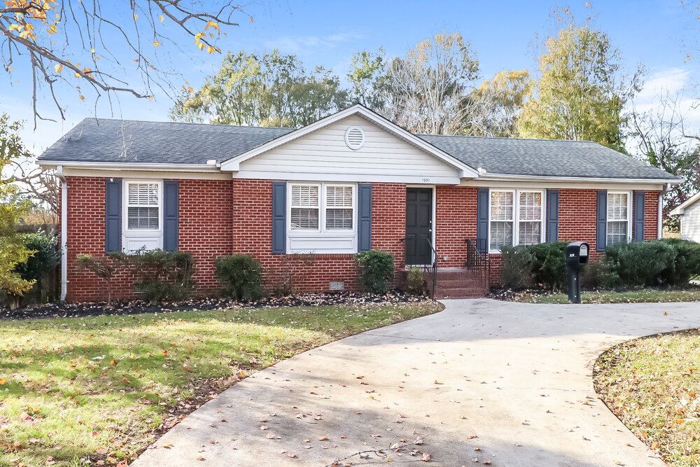 1951 Echo Ln in Gastonia, NC - Building Photo