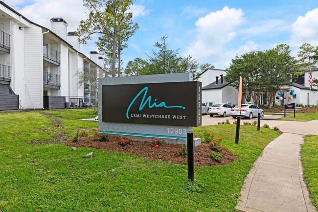 Mia LXMI Westchase West in Houston, TX - Foto de edificio - Building Photo