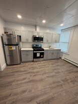 60 James St, Unit 3 in Newark, NJ - Building Photo