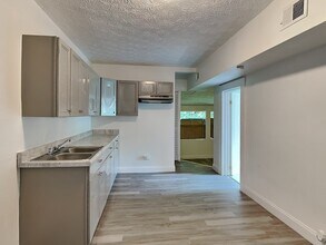 7345 Linda Dr in Jacksonville, FL - Building Photo - Building Photo