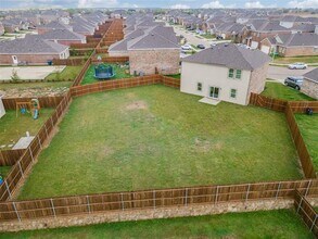 10301 Castle Lyons Ln in Crowley, TX - Building Photo - Building Photo