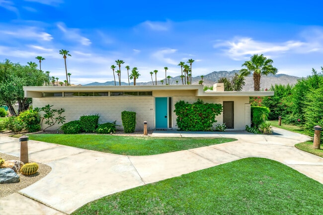 property at 215 Desert Lakes Dr