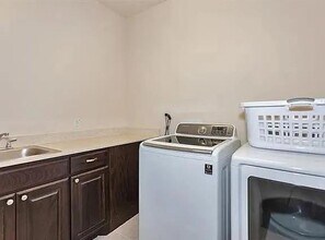 913 Yarrow St in Little Elm, TX - Building Photo - Building Photo