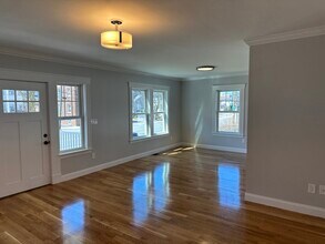 35 Trapelo Rd in Belmont, MA - Building Photo - Building Photo