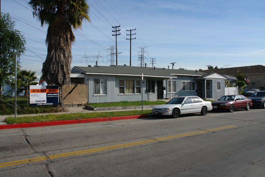 6748 Beck Ave in North Hollywood, CA - Building Photo