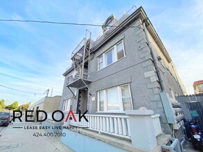 527 W 15th St, Unit 24 in Los Angeles, CA - Building Photo - Building Photo